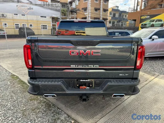 2020 GMC Sierra — foto 5 / 10