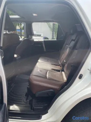 2023 Toyota 4 Runner — foto 6 / 9