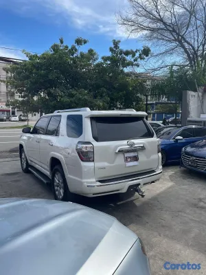 2023 Toyota 4 Runner — foto 8 / 9