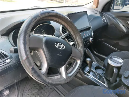 2011 Hyundai Tucson — foto 8 / 11
