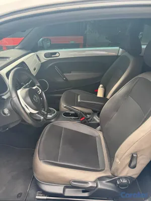2015 Volkswagen Beetle — foto 9 / 13
