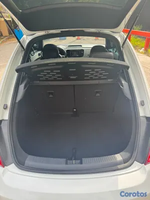 2015 Volkswagen Beetle — foto 13 / 13