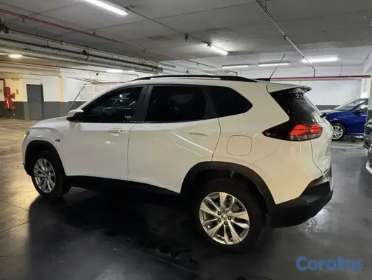 2023 Chevrolet Tracker — foto 2 / 8