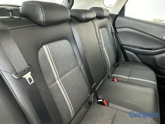 2023 Chevrolet Tracker — foto 5 / 8