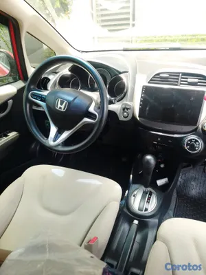 2013 Honda Fit — foto 14 / 17