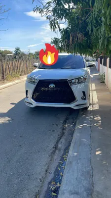 2019 Toyota Highlander — foto 2 / 10
