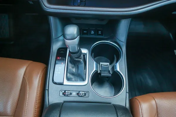 2019 Toyota Highlander — foto 9 / 10
