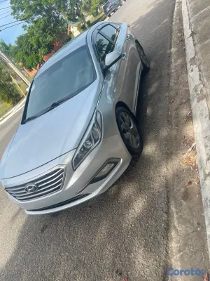 2016 Hyundai Sonata — foto 2 / 10