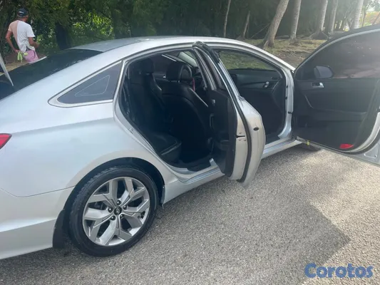 2016 Hyundai Sonata — foto 3 / 10