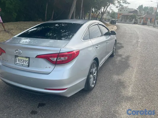 2016 Hyundai Sonata — foto 8 / 10