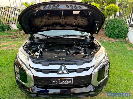2020 Mitsubishi Outlander — foto 9 / 10