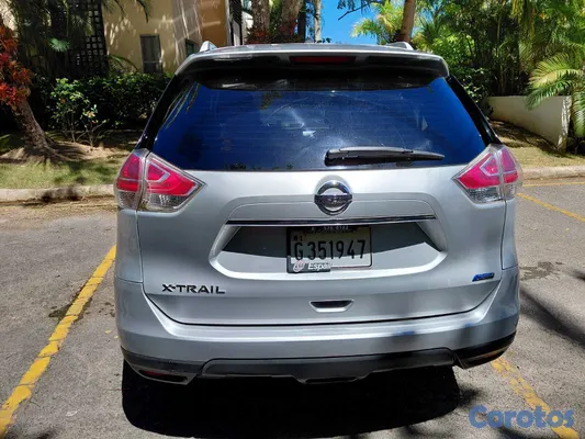 2016 Nissan X-Trail — foto 2 / 9