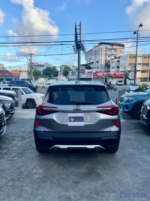 2021 Kia Seltos — foto 6 / 11