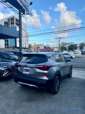 2021 Kia Seltos — foto 7 / 11