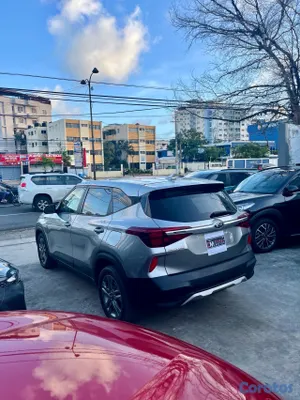 2021 Kia Seltos — foto 8 / 11