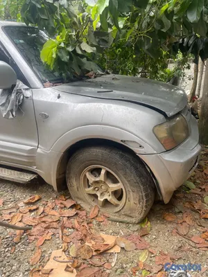 2005 Mitsubishi Montero — foto 6 / 9