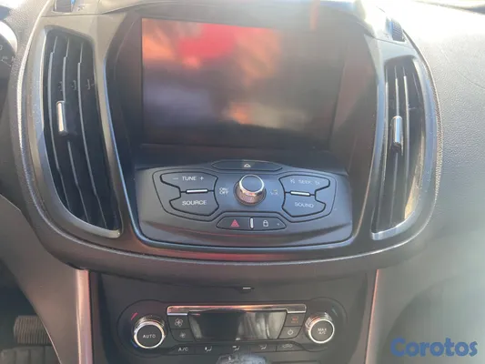 2015 Ford Escape — foto 5 / 13