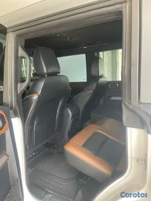 2023 Ford Bronco — foto 4 / 10
