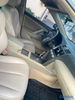 2010 Toyota Camry — foto 6 / 8