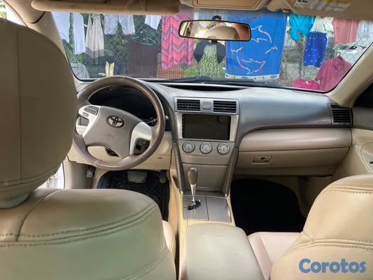 2010 Toyota Camry — foto 8 / 8