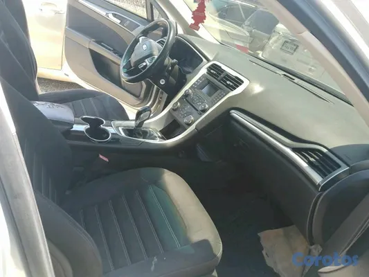2014 Ford Fusion — foto 10 / 10