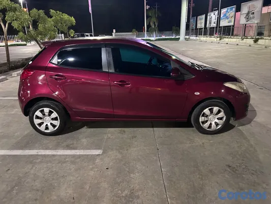 2015 Mazda Demio — foto 12 / 13