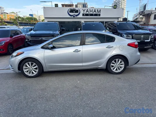 2014 Kia Forte — foto 3 / 9