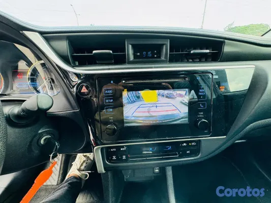 2017 Toyota Corolla — foto 3 / 10