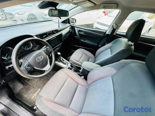 2017 Toyota Corolla — foto 10 / 10