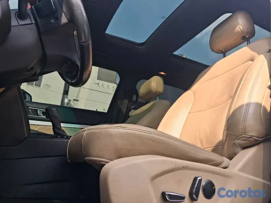 2016 Ford Explorer — foto 7 / 12