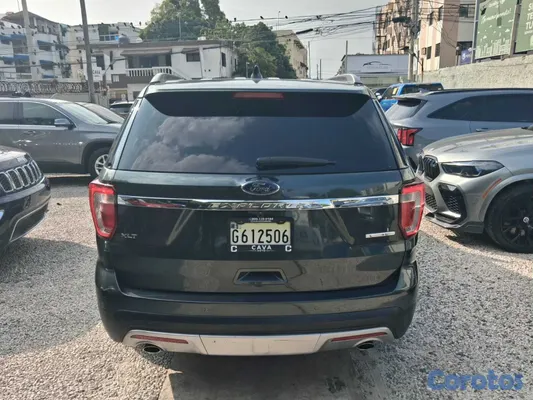 2016 Ford Explorer — foto 12 / 12