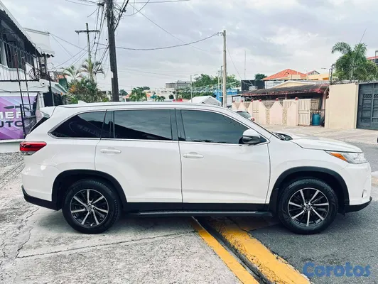 2019 Toyota Highlander — foto 12 / 12
