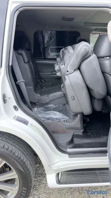 2010 Lexus Lx — foto 10 / 12