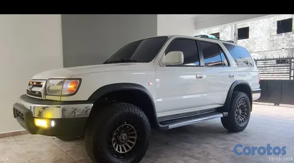2000 Toyota 4 Runner — foto 2 / 6