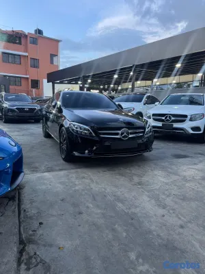 2020 Mercedes-Benz Clase C — foto 3 / 10