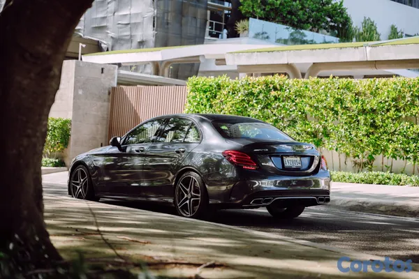 2016 Mercedes-Benz Clase C — foto 7 / 13