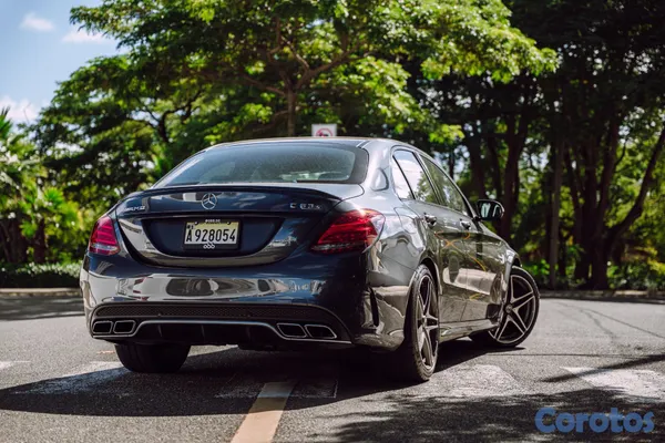 2016 Mercedes-Benz Clase C — foto 10 / 13