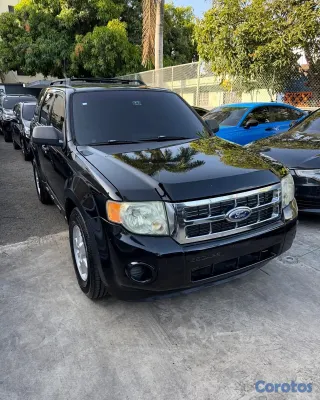 2010 Ford Escape — foto 2 / 9