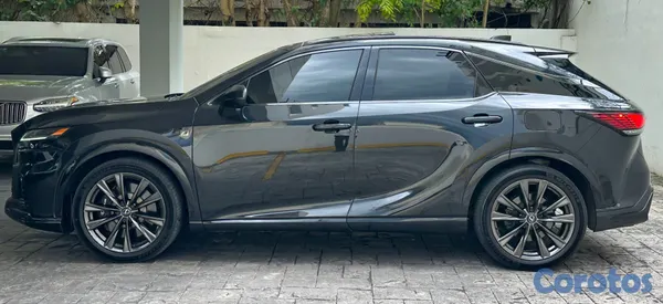2023 Lexus Rx — foto 3 / 11