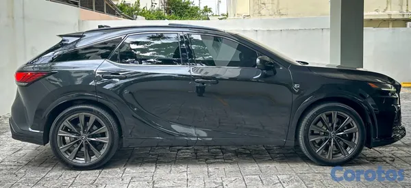 2023 Lexus Rx — foto 4 / 11