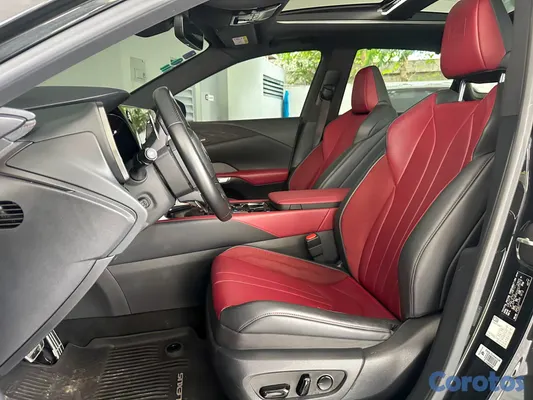 2023 Lexus Rx — foto 6 / 11