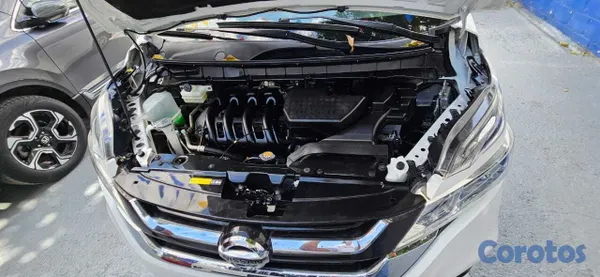 2019 Nissan Serena — foto 10 / 10