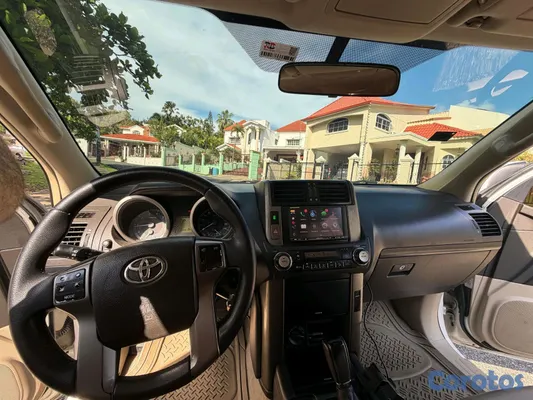 2010 Toyota Land Cruiser Prado — foto 9 / 10