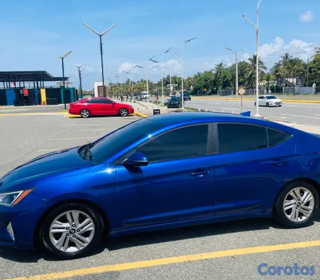 2020 Hyundai Elantra — foto 5 / 7