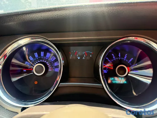 2014 Ford Mustang — foto 5 / 11