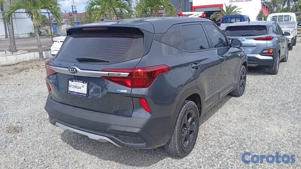 2020 Kia Seltos — foto 3 / 6