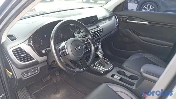 2020 Kia Seltos — foto 5 / 6