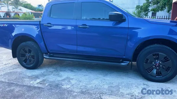2023 Isuzu Dmax — foto 5 / 6
