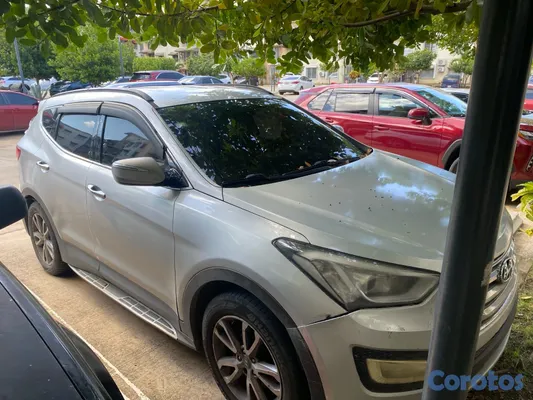 2014 Hyundai Santa Fe — foto 3 / 6