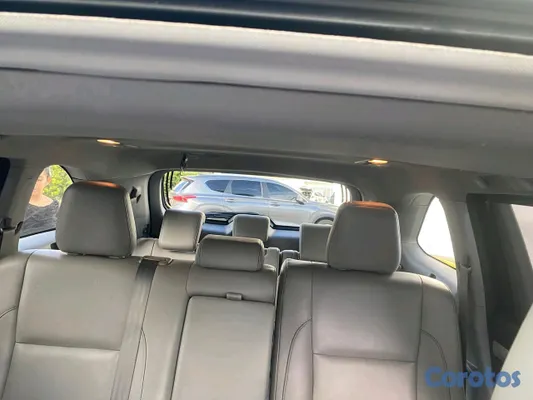 2017 Toyota Highlander — foto 7 / 11